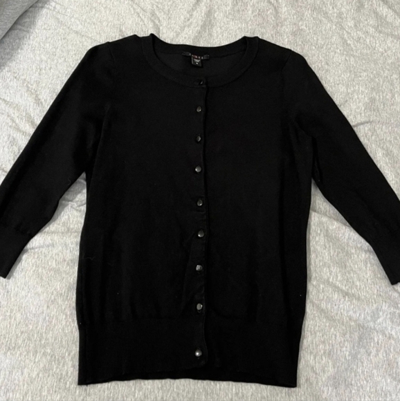 NWOT CYRUS 3/4 Sleeved Button Down Cardigan Sweater size medium M - Picture 2 of 3